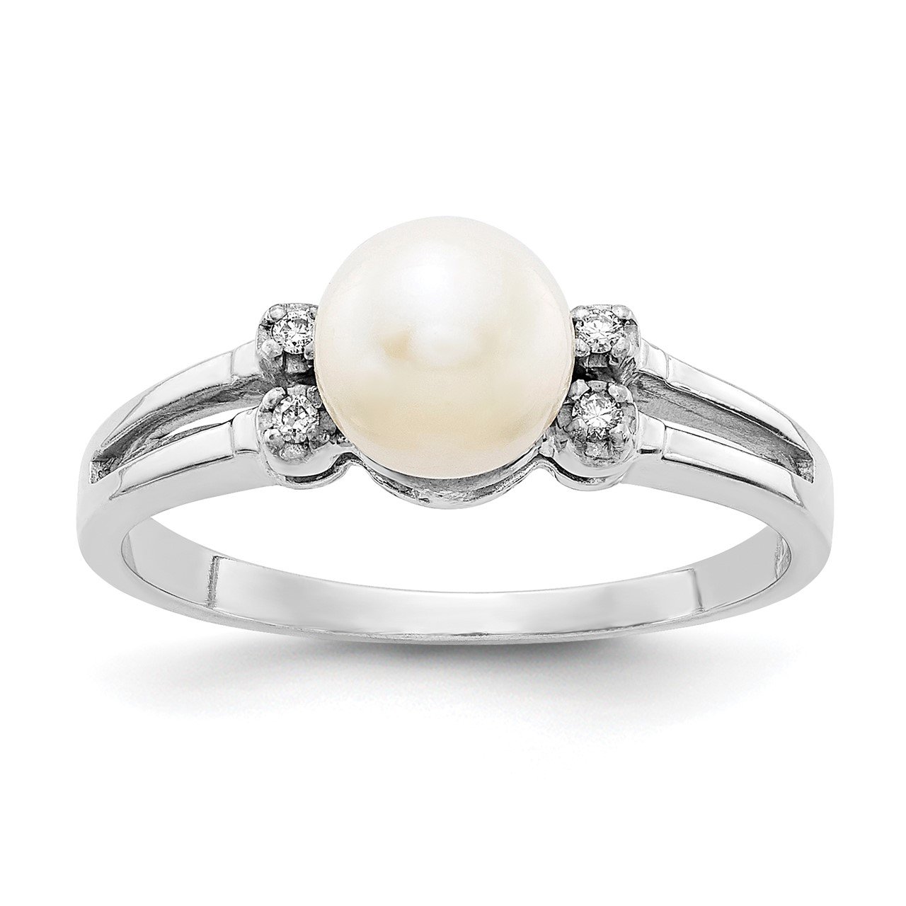 14k White Gold 6mm FW Cultured Pearl AAA Diamond ring